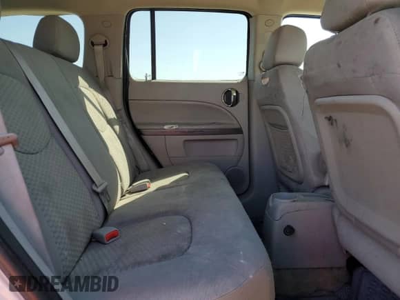 2010 Chevrolet HHR LS с VIN 3GNBAADB5AS561593, выставлен на аукционе Copart как лот 75706264 с пробегом Не указан миль и Списание • Salvage title. История ставок и продаж доступна на DreamBid. Изображение 11.