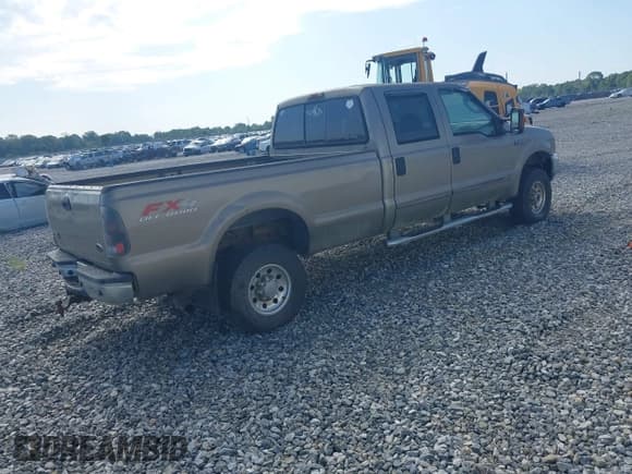 ✅ 2003 Ford F-350 XL • VIN: 1FTSW31P93ED78376 • Lot: 42897974. Wystawiony na IAAI z przebiegiem 219 916 mil. Bezpłatny archiwum sprzedaży aukcyjnych z USA i szczegółowy raport historii pojazdu na DreamBid. Zdjęcie 4.
