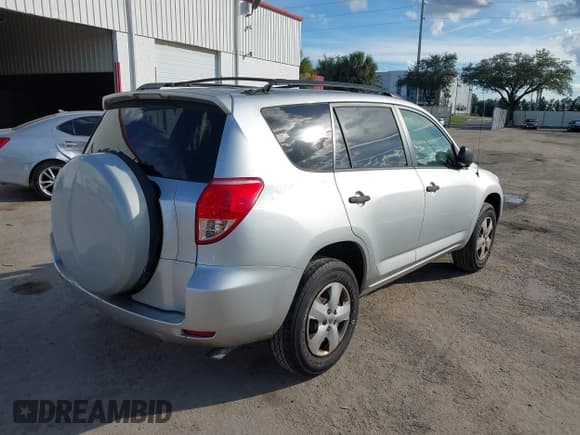 ✅ 2008 Toyota RAV4 • VIN: JTMZD33V085079561 • Lot: 43812376. Listed on IAAI with 284,259 mi. Free auction sales archive from the USA and detailed vehicle history report at DreamBid. Image 4.