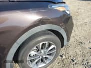 ✅ 2017 Hyundai Santa Fe SE • VIN: KM8SM4HF8HU221214 • Lot: 43491493. Listed on IAAI with 118,359 mi. Free auction sales archive from the USA and detailed vehicle history report at DreamBid. Image 19.