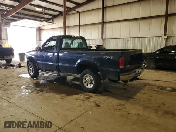 ✅ 2006 Ford F-250 XL • VIN: 1FTNF21586EB14334 • Lot: 44016915. Listed on Copart with 101,927 mi. Free auction sales archive from the USA and detailed vehicle history report at DreamBid. Image 2.