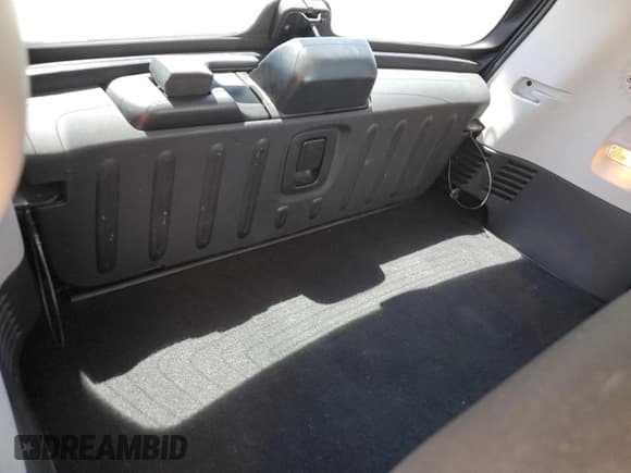 ✅ 2016 Smart fortwo Passion • VIN: WMEFJ5DA3GK051418 • Lot: 66961745. Wystawiony na Copart z przebiegiem 35 083 mil. Bezpłatny archiwum sprzedaży aukcyjnych z USA i szczegółowy raport historii pojazdu na DreamBid. Zdjęcie 10.