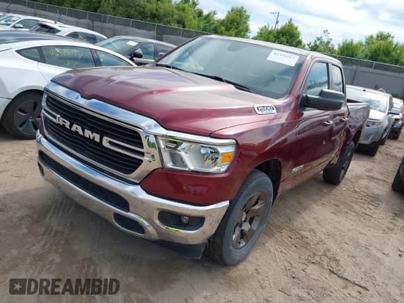✅ 2021 Ram 1500 Big Horn • VIN: 1C6RRFBG0MN697843 • Lot: 42359217. Wystawiony na IAAI z przebiegiem 105 935 mil. Bezpłatny archiwum sprzedaży aukcyjnych z USA i szczegółowy raport historii pojazdu na DreamBid. Zdjęcie 2.