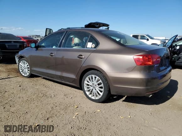 ✅ 2014 Volkswagen Jetta TDI • VIN: 3VWLL7AJ0EM410190 • Лот: 91118225. Опубликован ранее на Copart с пробегом 88 881 миль. Бесплатный доступ к архиву аукционных продаж из США и подробный отчёт об истории автомобиля на DreamBid. Изображение 2.