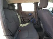 ✅ 2022 Jeep Renegade Sport • VIN: ZACNJDA13NPN64368 • Lot: 61353555. Wystawiony na Copart z przebiegiem Nie podano. Bezpłatny archiwum sprzedaży aukcyjnych z USA i szczegółowy raport historii pojazdu na DreamBid. Zdjęcie 11.