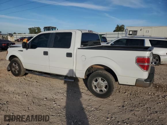 ✅ 2011 Ford F-150 XLT • VIN: 1FTFW1CF7BKD05646 • Лот: 92126735. Опубликован ранее на Copart с пробегом 114 095 миль. Бесплатный доступ к архиву аукционных продаж из США и подробный отчёт об истории автомобиля на DreamBid. Изображение 2.