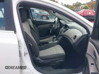 ✅ 2011 Chevrolet Cruze LS • VIN: 1G1PC5SH7B7158067 • Lot: 43251207. Listed on IAAI with 162,557 mi. Free auction sales archive from the USA and detailed vehicle history report at DreamBid. Image 5.