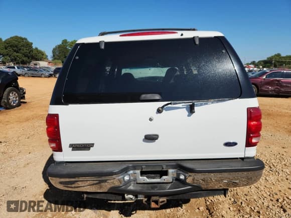 ✅ 1998 Ford Expedition XLT • VIN: 1FMRU18W7WLB58199 • Lot: 81983865. Wystawiony na Copart z przebiegiem 162 811 mil. Bezpłatny archiwum sprzedaży aukcyjnych z USA i szczegółowy raport historii pojazdu na DreamBid. Zdjęcie 6.