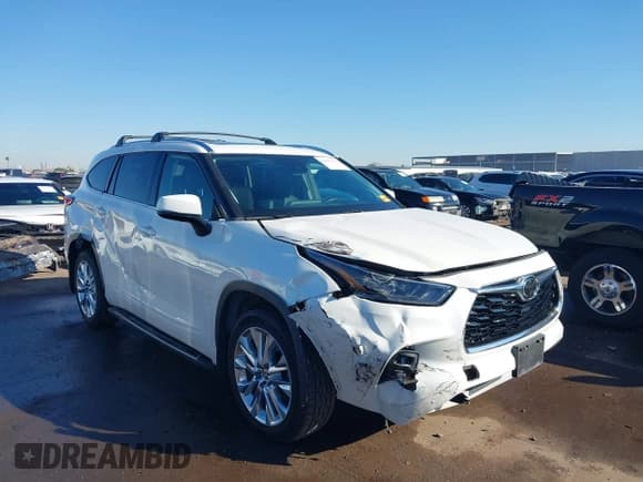 ✅ 2020 Toyota Highlander Limited • VIN: 5TDDZRBH5LS004285 • Lot: 43815691. Wystawiony na IAAI z przebiegiem 40 026 mil. Bezpłatny archiwum sprzedaży aukcyjnych z USA i szczegółowy raport historii pojazdu na DreamBid. Zdjęcie 6.