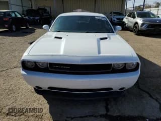 ✅ 2014 Dodge Challenger SXT • VIN: 2C3CDYAG1EH111059 • Lot: 44767545. Wystawiony na Copart z przebiegiem 112 050 mil. Bezpłatny archiwum sprzedaży aukcyjnych z USA i szczegółowy raport historii pojazdu na DreamBid. Zdjęcie 5.