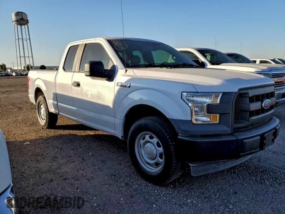 ✅ 2017 Ford F-150 XL • VIN: 1FTEX1CF9HKE25286 • Lot: 90092025. Wystawiony na Copart z przebiegiem 156 679 mil. Bezpłatny archiwum sprzedaży aukcyjnych z USA i szczegółowy raport historii pojazdu na DreamBid. Zdjęcie 4.