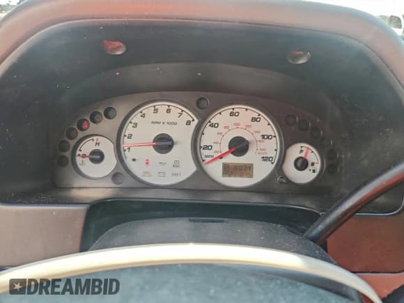 ✅ 2001 Ford Escape XLT • VIN: 1FMYU03121KC39322 • Lot: 94912905. Listed on Copart with 211,075 mi. Free auction sales archive from the USA and detailed vehicle history report at DreamBid. Image 9.