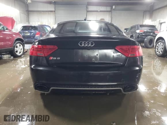 ✅ 2013 Audi RS 5 • VIN: WUAC6AFR5DA900418 • Лот: 86878684. Опубликован ранее на Copart с пробегом 74 662 миль. Бесплатный доступ к архиву аукционных продаж из США и подробный отчёт об истории автомобиля на DreamBid. Изображение 6.