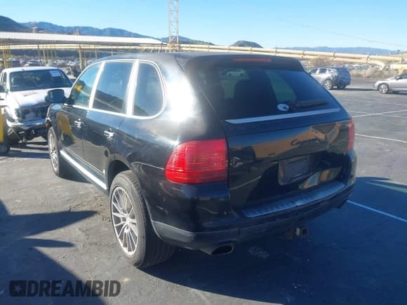 ✅ 2006 Porsche Cayenne • VIN: WP1AA29P76LA21432 • Лот: 43848987. Опубликован ранее на IAAI с пробегом 232 383 миль. Бесплатный доступ к архиву аукционных продаж из США и подробный отчёт об истории автомобиля на DreamBid. Изображение 3.