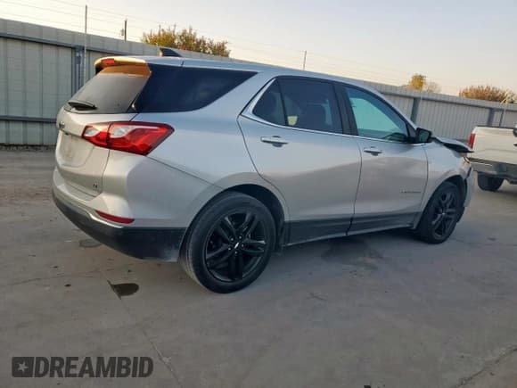 ✅ 2021 Chevrolet Equinox LT • VIN: 3GNAXKEV4MS179892 • Лот: 85838135. Опубликован ранее на Copart с пробегом 39 224 миль. Бесплатный доступ к архиву аукционных продаж из США и подробный отчёт об истории автомобиля на DreamBid. Изображение 3.