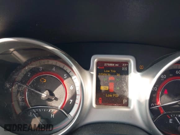 ✅ 2017 Dodge Journey SXT • VIN: 3C4PDCBG4HT590992 • Lot: 42378549. Listed on IAAI with 275,884 mi. Free auction sales archive from the USA and detailed vehicle history report at DreamBid. Image 7.