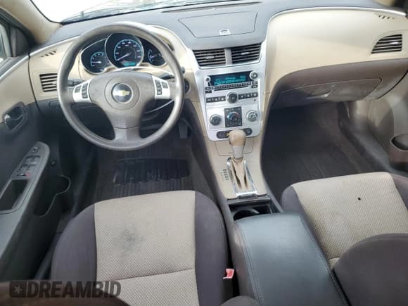 ✅ 2011 Chevrolet Malibu 1LS • VIN: 1G1ZB5E13BF295426 • Lot: 72089854. Listed on Copart with 138,115 mi. Free auction sales archive from the USA and detailed vehicle history report at DreamBid. Image 8.