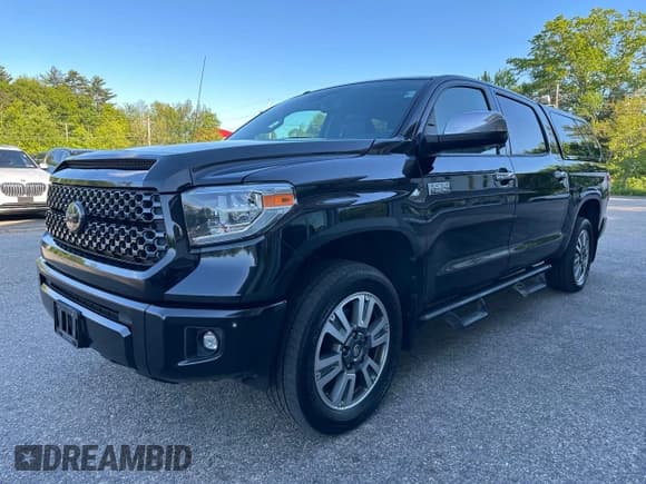 ✅ 2018 Toyota Tundra SR5 • VIN: 5TFAY5F15JX686166 • Lot: 58669405. Wystawiony na Copart z przebiegiem 299 420 mil. Bezpłatny archiwum sprzedaży aukcyjnych z USA i szczegółowy raport historii pojazdu na DreamBid. Zdjęcie 2.
