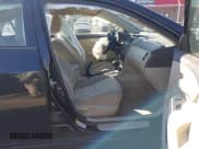 ✅ 2012 Toyota Corolla L • VIN: 2T1BU4EEXCC841617 • Lot: 43460047. Wystawiony na IAAI z przebiegiem 304 514 mil. Bezpłatny archiwum sprzedaży aukcyjnych z USA i szczegółowy raport historii pojazdu na DreamBid. Zdjęcie 5.