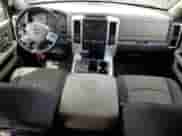 2010 Dodge 1500 Laramie с VIN 1D7RV1GT1AS167252, выставлен на аукционе Copart как лот 52489155 с пробегом 244 495 миль миль и Чистый • Clean title. История ставок и продаж доступна на DreamBid. Изображение 8.