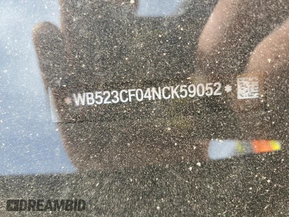 ✅ 2022 BMW iX xDrive50 • VIN: WB523CF04NCK59052 • Lot: 59360094. Wystawiony na Copart z przebiegiem Nie podano. Bezpłatny archiwum sprzedaży aukcyjnych z USA i szczegółowy raport historii pojazdu na DreamBid. Zdjęcie 13.