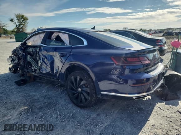 ✅ 2019 Volkswagen Arteon SE R-Line • VIN: WVWFR7AN0KE025151 • Лот: 62730575. Опубликован ранее на Copart с пробегом 66 993 миль. Бесплатный доступ к архиву аукционных продаж из США и подробный отчёт об истории автомобиля на DreamBid. Изображение 2.