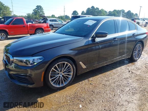 ✅ 2019 BMW 5 Series 530i xDrive • VIN: WBAJA7C56KWW25369 • Lot: 42539597. Listed on IAAI with 44,916 mi. Free auction sales archive from the USA and detailed vehicle history report at DreamBid. Image 17.