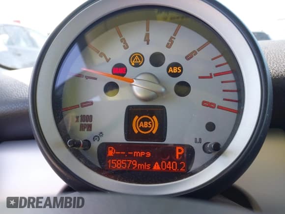 ✅ 2008 MINI Hardtop • VIN: WMWMF33568TT67727 • Lot: 41985166. Listed on IAAI with 158,579 mi. Free auction sales archive from the USA and detailed vehicle history report at DreamBid. Image 15.