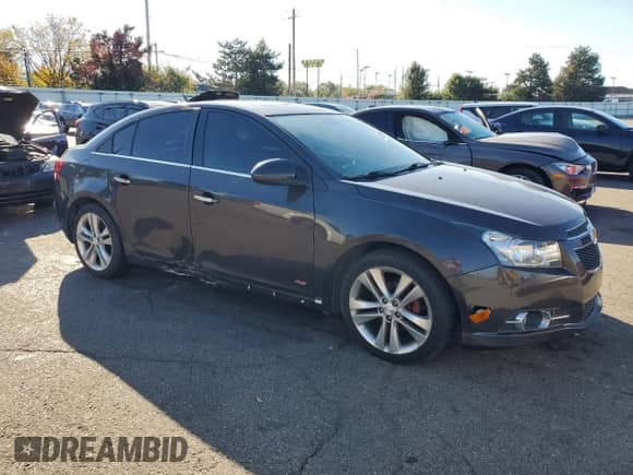 2014 Chevrolet Cruze 2LT с VIN 1G1PE5SBXE7328755, выставлен на аукционе Copart как лот 89667495 с пробегом 106 281 миль миль и Чистый • Clean title. История ставок и продаж доступна на DreamBid. Изображение 4.