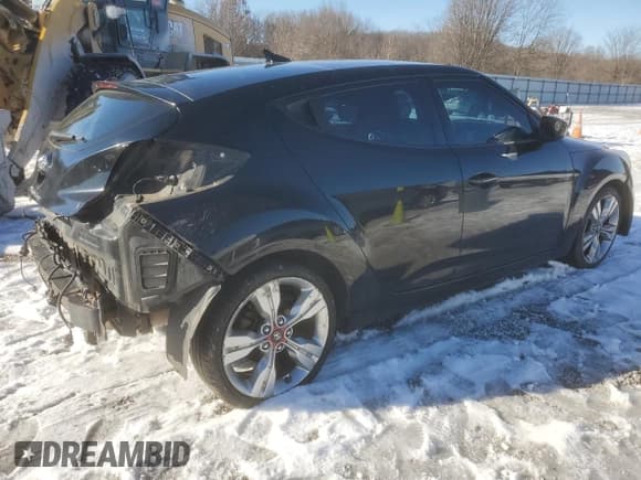 ✅ 2013 Hyundai Veloster w/Black Int • VIN: KMHTC6AD6DU173704 • Lot: 88481975. Listed on Copart with 109,496 mi. Free auction sales archive from the USA and detailed vehicle history report at DreamBid. Image 3.