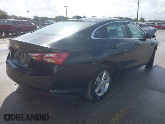 2022 Chevrolet Malibu LT with VIN 1G1ZD5ST3NF194102, listed as a IAAI auction lot 43364084 with 55,860 mi miles and . Bid and sale history available at DreamBid. Image 4.