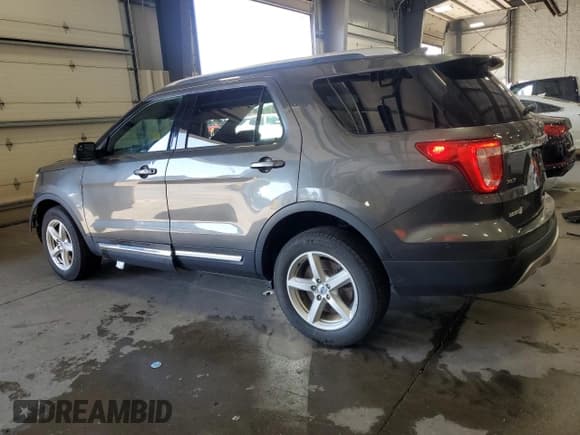 ✅ 2016 Ford Explorer XLT • VIN: 1FM5K8D83GGA07391 • Lot: 70278705. Wystawiony na Copart z przebiegiem 59 448 mil. Bezpłatny archiwum sprzedaży aukcyjnych z USA i szczegółowy raport historii pojazdu na DreamBid. Zdjęcie 2.