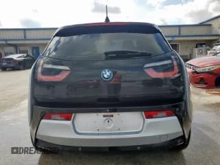 ✅ 2015 BMW i3 • VIN: WBY1Z4C59FV504047 • Лот: 92478395. Опубликован ранее на Copart с пробегом 120 228 миль. Бесплатный доступ к архиву аукционных продаж из США и подробный отчёт об истории автомобиля на DreamBid. Изображение 6.
