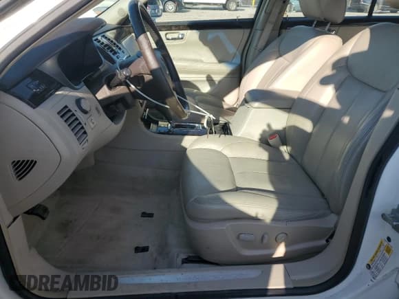 ✅ 2009 Cadillac DTS 1SC • VIN: 1G6KD57Y09U131959 • Lot: 71683215. Wystawiony na Copart z przebiegiem 111 814 mil. Bezpłatny archiwum sprzedaży aukcyjnych z USA i szczegółowy raport historii pojazdu na DreamBid. Zdjęcie 7.