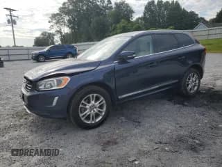 ✅ 2014 Volvo XC60 3.2L • VIN: YV4952DZ2E2533733 • Lot: 71353085. Listed on Copart with 104,326 mi. Free auction sales archive from the USA and detailed vehicle history report at DreamBid. Image 1.