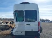 ✅ 2024 Ford Transit Passenger XL • VIN: 1FBAX2X85RKA46890 • Lot: 41648977. Wystawiony na IAAI z przebiegiem 20 637 mil. Bezpłatny archiwum sprzedaży aukcyjnych z USA i szczegółowy raport historii pojazdu na DreamBid. Zdjęcie 16.