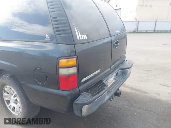 ✅ 2004 Chevrolet Suburban LT • VIN: 3GNEC16T64G278981 • Лот: 41507356. Опубликован ранее на IAAI с пробегом 181 155 миль. Бесплатный доступ к архиву аукционных продаж из США и подробный отчёт об истории автомобиля на DreamBid. Изображение 16.