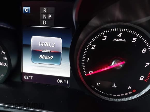 ✅ 2018 Mercedes-Benz C 300 • VIN: 55SWF4KB3JU270016 • Lot: 42739221. Wystawiony na IAAI z przebiegiem 58 669 mil. Bezpłatny archiwum sprzedaży aukcyjnych z USA i szczegółowy raport historii pojazdu na DreamBid. Zdjęcie 7.