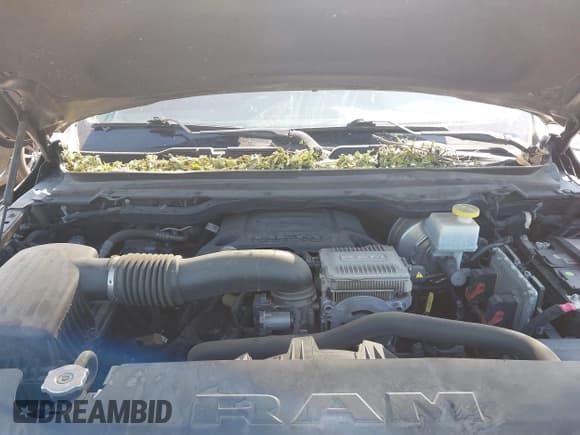 ✅ 2021 Ram 1500 Laramie • VIN: 1C6SRFJT9MN775472 • Lot: 43124148. Wystawiony na IAAI z przebiegiem 105 108 mil. Bezpłatny archiwum sprzedaży aukcyjnych z USA i szczegółowy raport historii pojazdu na DreamBid. Zdjęcie 10.