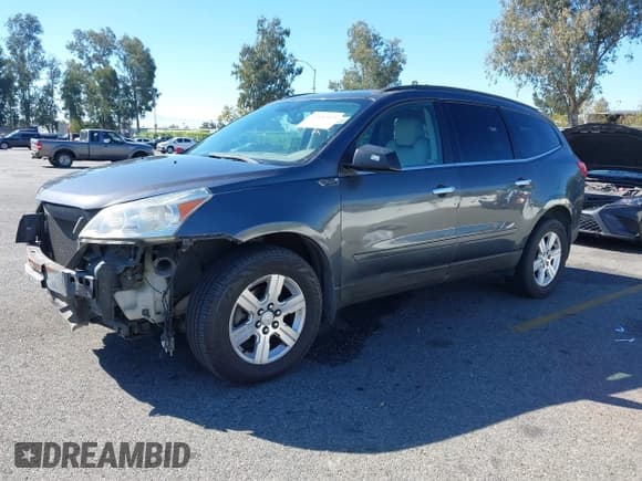 ✅ 2011 Chevrolet Traverse 2LT • VIN: 1GNKVJED2BJ294596 • Лот: 43483425. Опубликован ранее на IAAI с пробегом 196 155 миль. Бесплатный доступ к архиву аукционных продаж из США и подробный отчёт об истории автомобиля на DreamBid. Изображение 2.