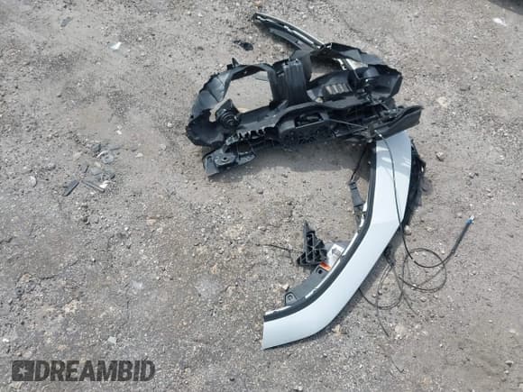 ✅ 2023 Acura Integra Technology • VIN: 19UDE4H6XPA001018 • Lot: 42084197. Listed on IAAI with 34,125 mi. Free auction sales archive from the USA and detailed vehicle history report at DreamBid. Image 12.