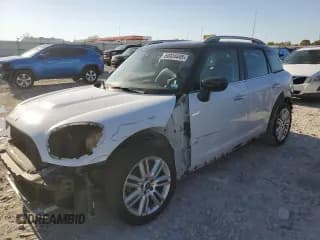 ✅ 2020 MINI Countryman Cooper • VIN: WMZYW3C00L3L10635 • Lot: 89934445. Wystawiony na Copart z przebiegiem 81 687 mil. Bezpłatny archiwum sprzedaży aukcyjnych z USA i szczegółowy raport historii pojazdu na DreamBid. Zdjęcie 1.