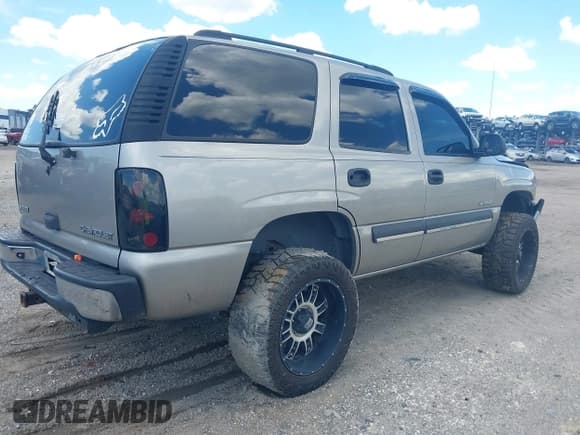 ✅ 2003 Chevrolet Tahoe LS • VIN: 1GNEC13V63R222480 • Лот: 42829157. Опубликован ранее на IAAI с пробегом Не указан. Бесплатный доступ к архиву аукционных продаж из США и подробный отчёт об истории автомобиля на DreamBid. Изображение 4.