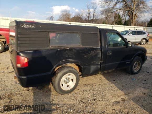 ✅ 1995 Chevrolet S-10 • VIN: 1GCCS14Z5SK232588 • Лот: 49601455. Опубликован ранее на Copart с пробегом 121 855 миль. Бесплатный доступ к архиву аукционных продаж из США и подробный отчёт об истории автомобиля на DreamBid. Изображение 3.