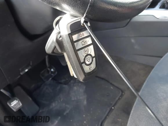 ✅ 2018 Ford Explorer XLT • VIN: 1FM5K8D85JGC12556 • Lot: 43737640. Wystawiony na IAAI z przebiegiem 162 338 mil. Bezpłatny archiwum sprzedaży aukcyjnych z USA i szczegółowy raport historii pojazdu na DreamBid. Zdjęcie 11.