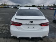✅ 2024 Toyota Camry SE Nightshade • VIN: 4T1G11AK6RU234811 • Lot: 82511735. Wystawiony na Copart z przebiegiem 25 164 mil. Bezpłatny archiwum sprzedaży aukcyjnych z USA i szczegółowy raport historii pojazdu na DreamBid. Zdjęcie 6.