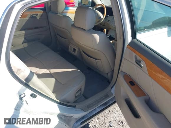 ✅ 2006 Toyota Avalon Limited • VIN: 4T1BK36B16U136258 • Lot: 43653592. Wystawiony na IAAI z przebiegiem 203 353 mil. Bezpłatny archiwum sprzedaży aukcyjnych z USA i szczegółowy raport historii pojazdu na DreamBid. Zdjęcie 8.