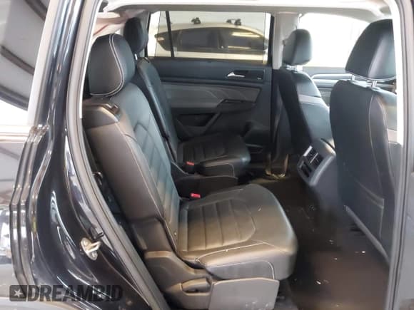 ✅ 2021 Volkswagen Atlas SEL Premium R-Line • VIN: 1V2FR2CA0MC543335 • Lot: 43714986. Listed on IAAI with 67,643 mi. Free auction sales archive from the USA and detailed vehicle history report at DreamBid. Image 8.