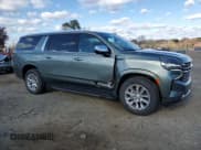 ✅ 2023 Chevrolet Suburban Premier • VIN: 1GNSCFKD5PR392568 • Lot: 91659965. Wystawiony na Copart z przebiegiem 76 283 mil. Bezpłatny archiwum sprzedaży aukcyjnych z USA i szczegółowy raport historii pojazdu na DreamBid. Zdjęcie 4.