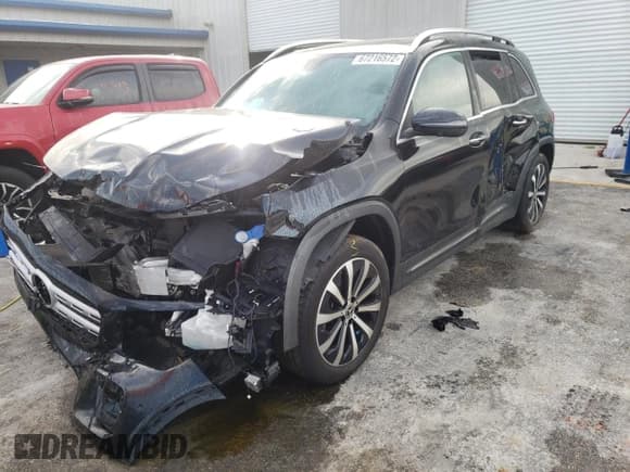 ✅ 2021 Mercedes-Benz GLB 250 • VIN: W1N4M4GB9MW096758 • Lot: 67216572. Wystawiony na Copart z przebiegiem 27 287 mil. Bezpłatny archiwum sprzedaży aukcyjnych z USA i szczegółowy raport historii pojazdu na DreamBid. Zdjęcie 1.